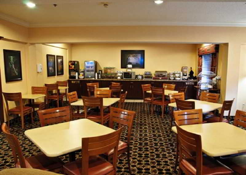 ホテル コンフォート スイーツ プレストンズバーグ ウエスト Prestonsburg エクステリア 写真